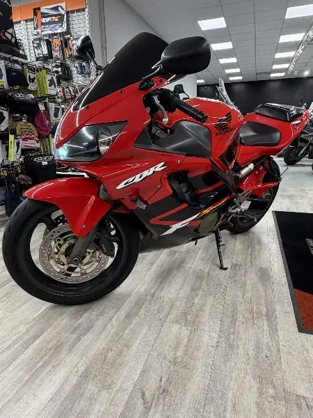 CBR 600 FS