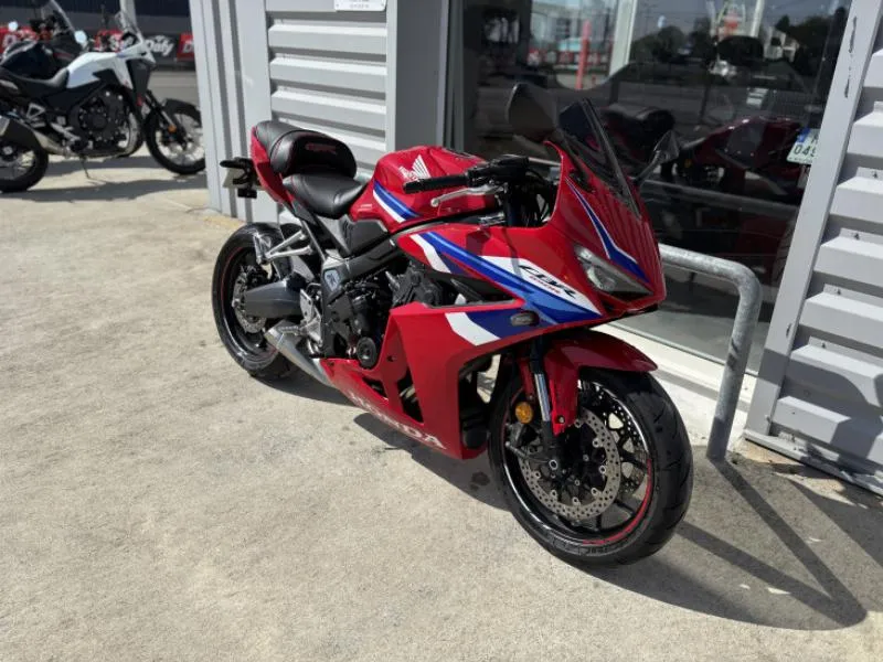 CBR650R