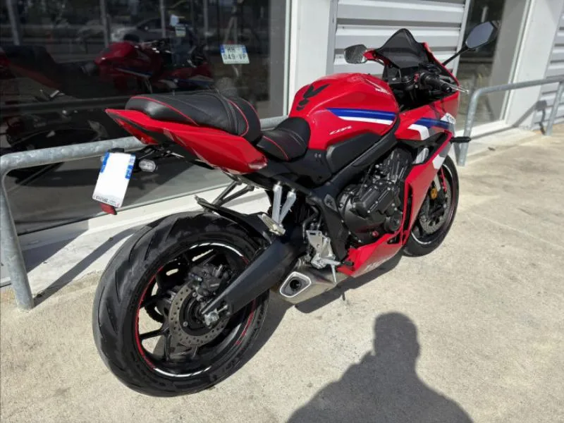 CBR650R