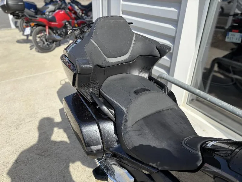 GL1800 GOLDWING