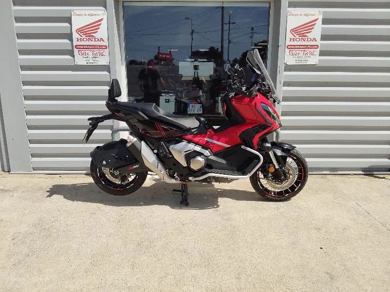 XADV 750 DCT