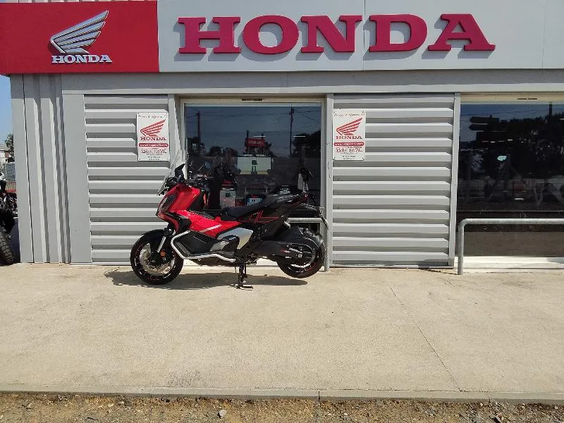 XADV 750 DCT