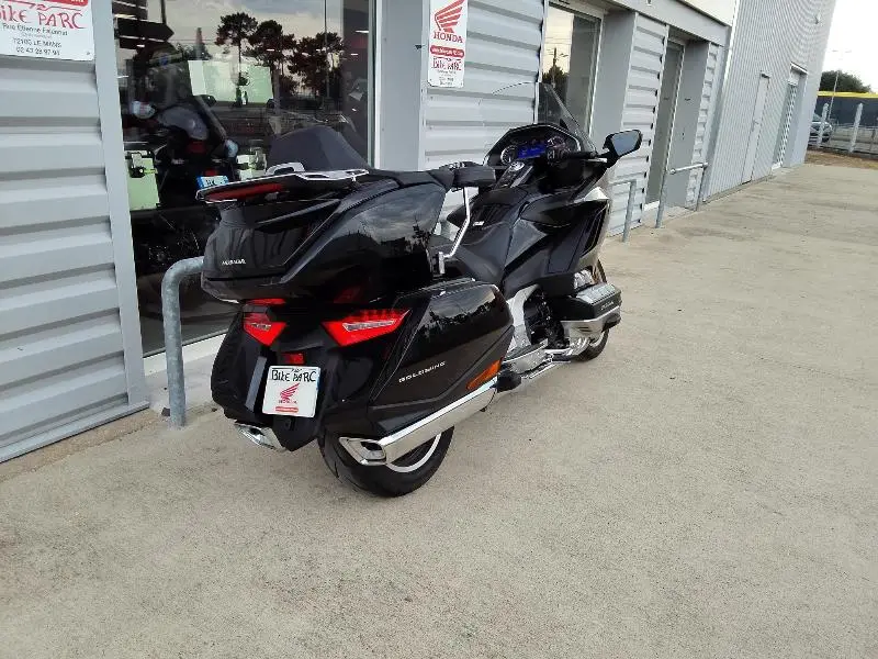 GL 1800 GOLDWING TOURING DCT