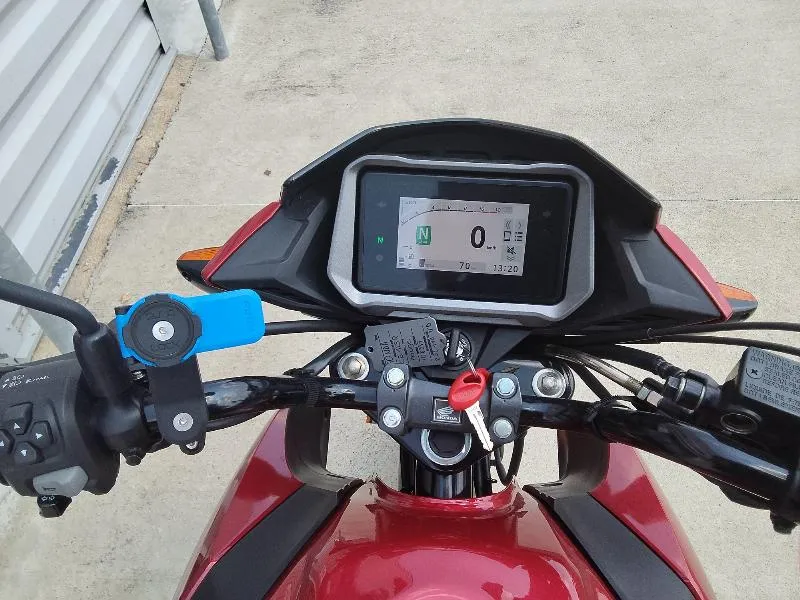 CB 125 F