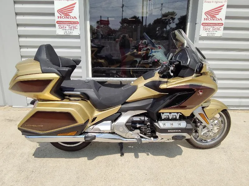 GL 1800 GOLDWING TOURING DCT