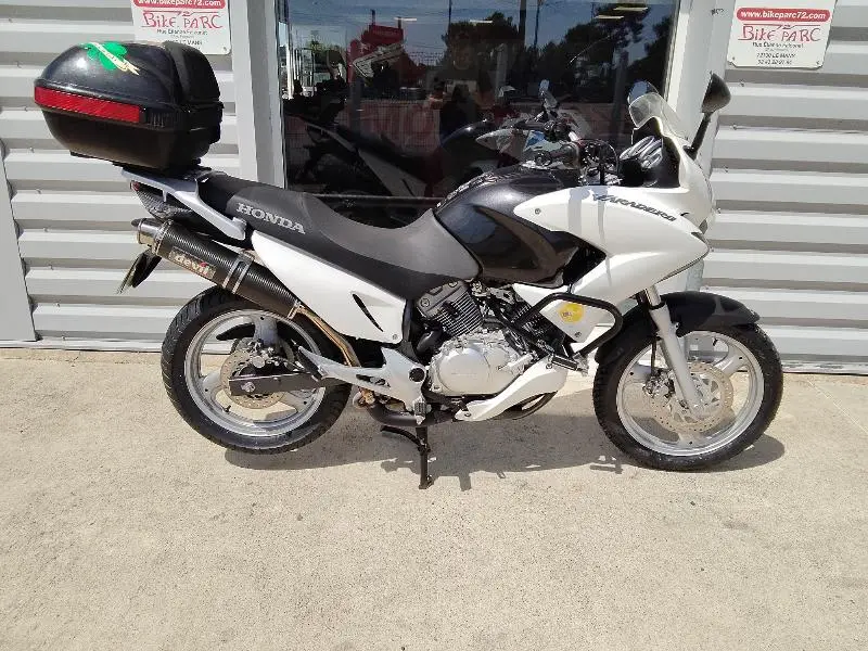 VARADERO 125