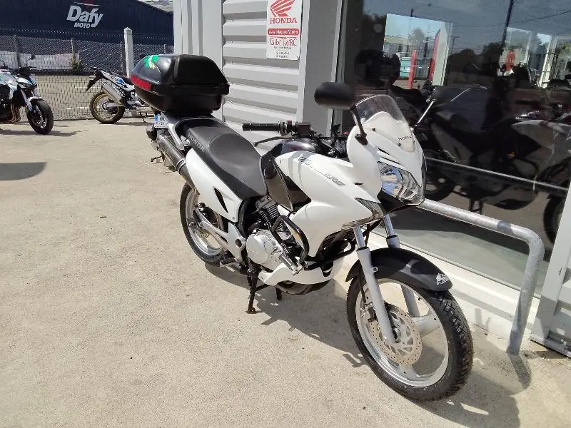 VARADERO 125