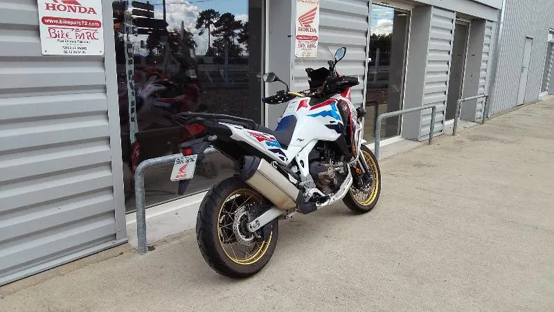 CRF 1100 L AFRICA TWIN  ADVENTURE SPORTS DCT