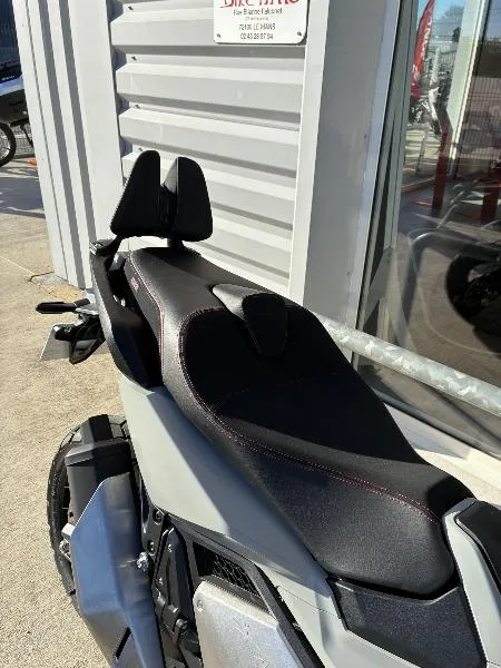 XADV 750