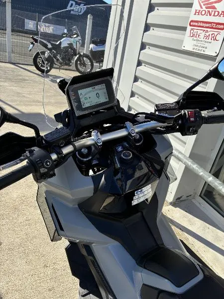 XADV 750