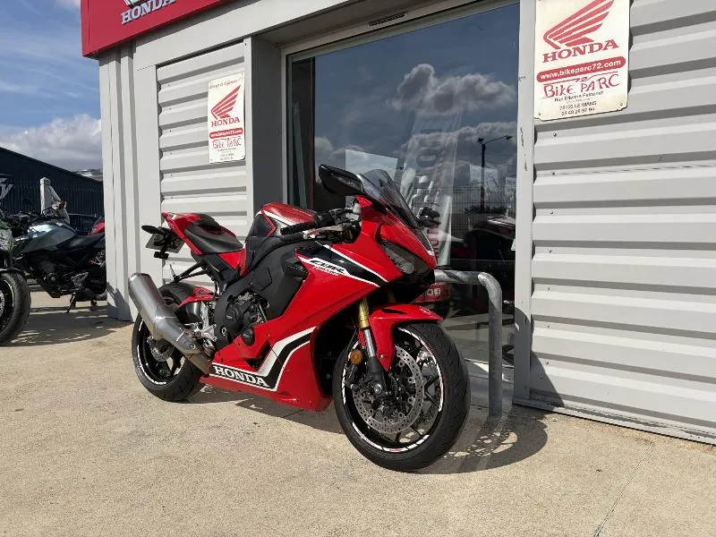 CBR 1000 RR FIREBLADE