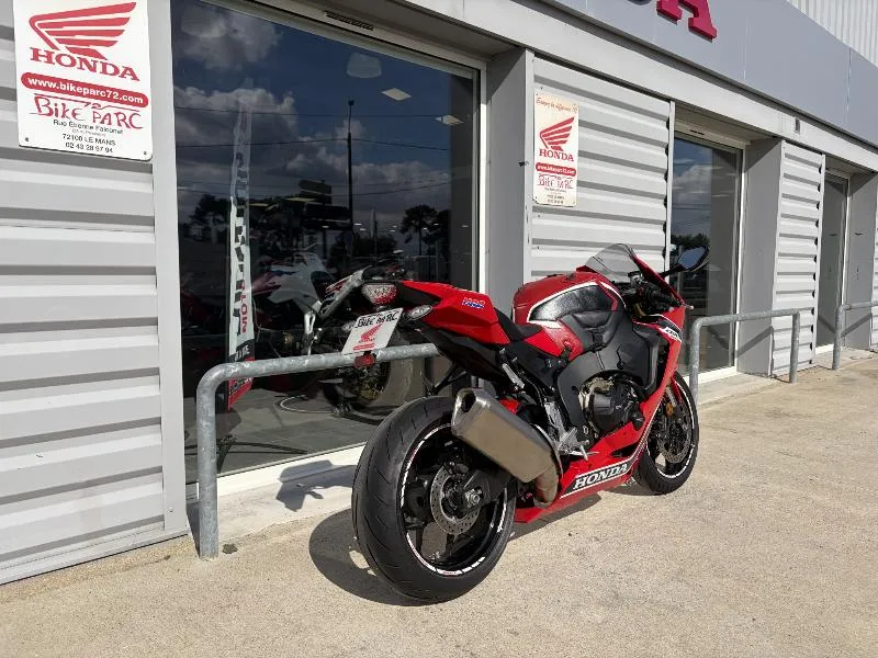 CBR 1000 RR FIREBLADE