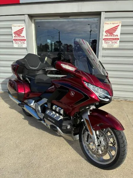 GL 1800 GOLDWING TOURING DCT