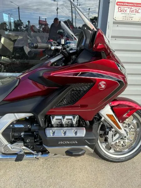 GL 1800 GOLDWING TOURING DCT
