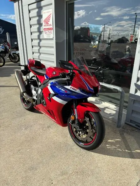 CBR 1000 RRR