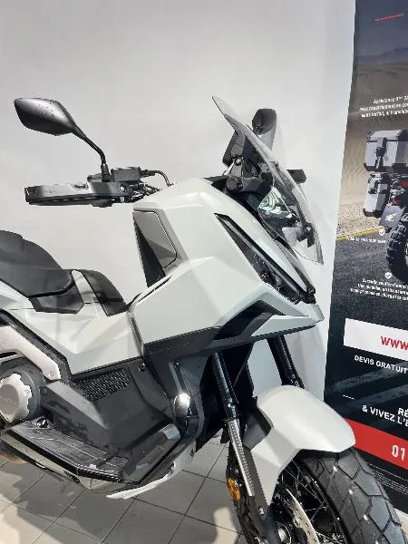 XADV 750