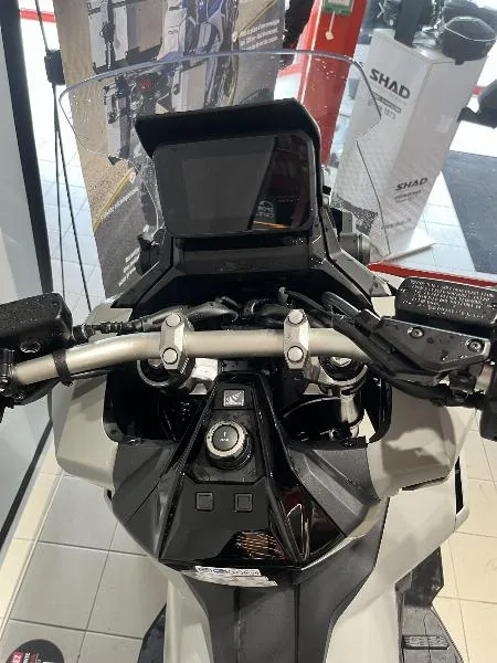 XADV 750