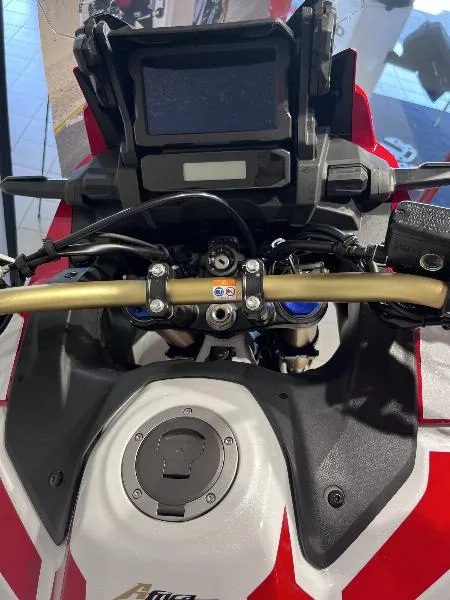 CRF 1100 L AFRICA TWIN ADVENTURE SPORTS