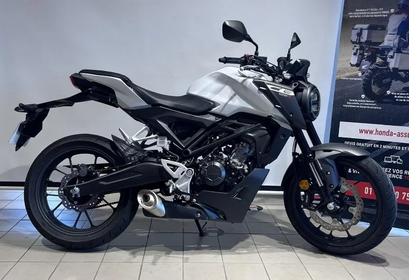 CB 125  R