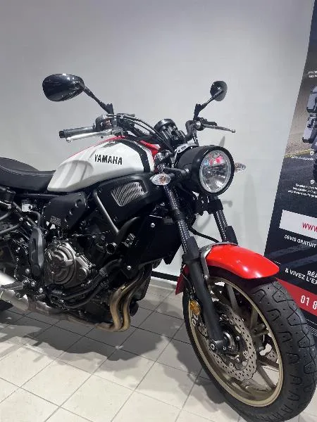 XSR 700 ABS
