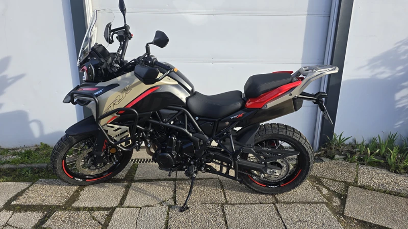 TRK  702  X
