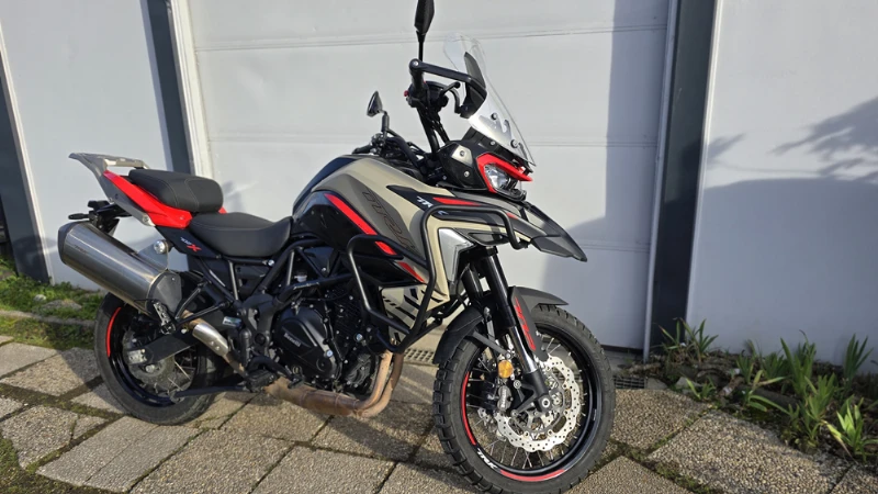 TRK  702  X