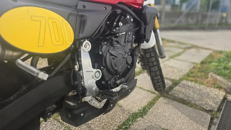 CABALLERO 700 SCRAMBLER