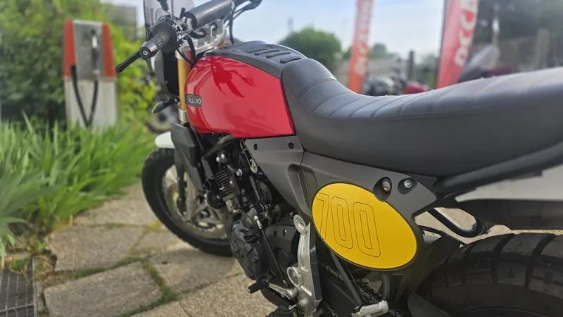 CABALLERO 700 SCRAMBLER