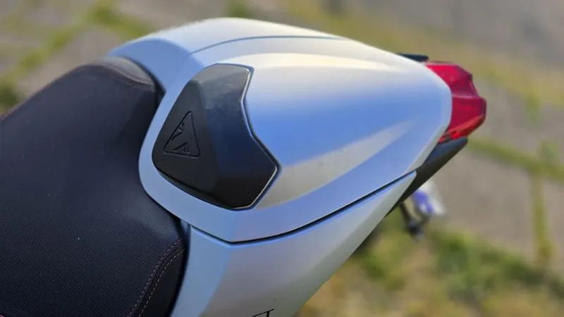 STREET TRIPLE 765 R