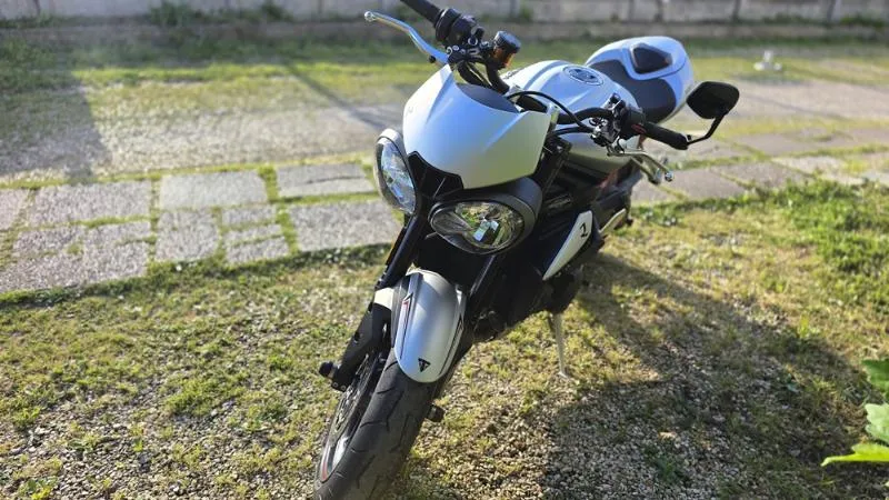 STREET TRIPLE 765 R