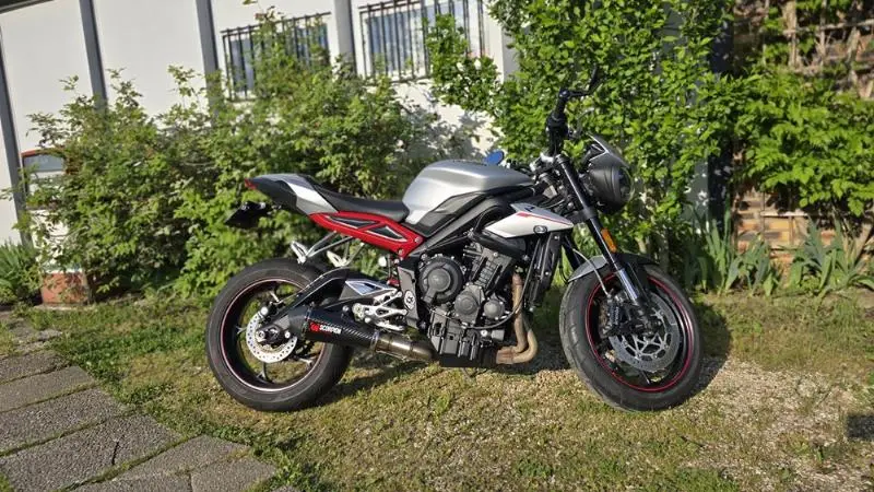 STREET TRIPLE 765 R