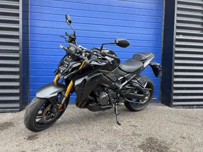 GSXS 1000
