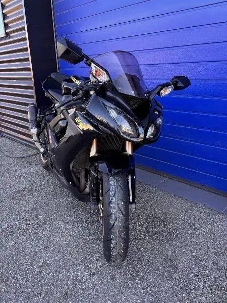 ZX10R