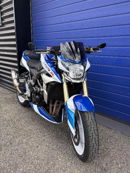 GSR 750
