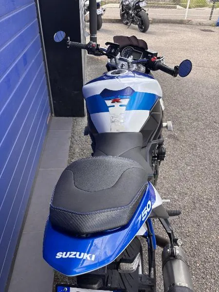 GSR 750