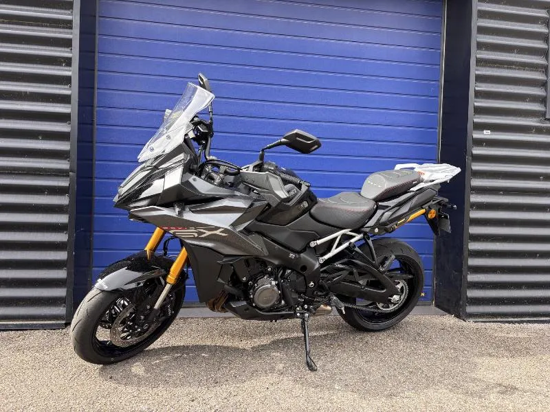 GSXS 1000 GX