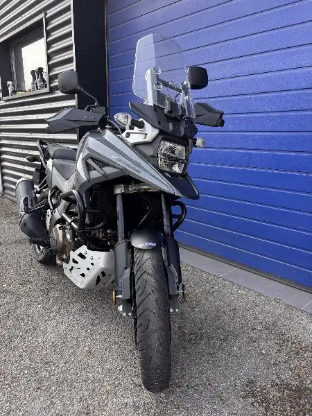 DL VSTROM 1050