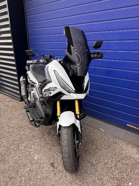 XADV 750
