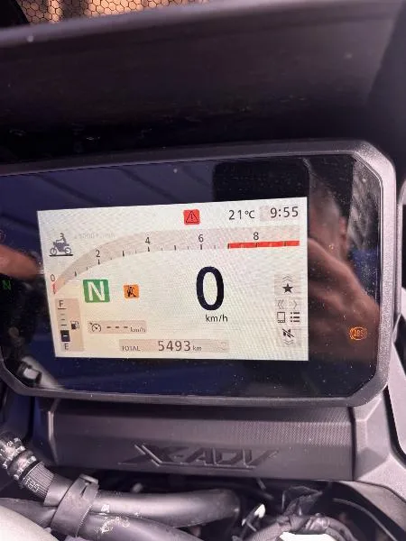 XADV 750