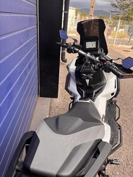 XADV 750