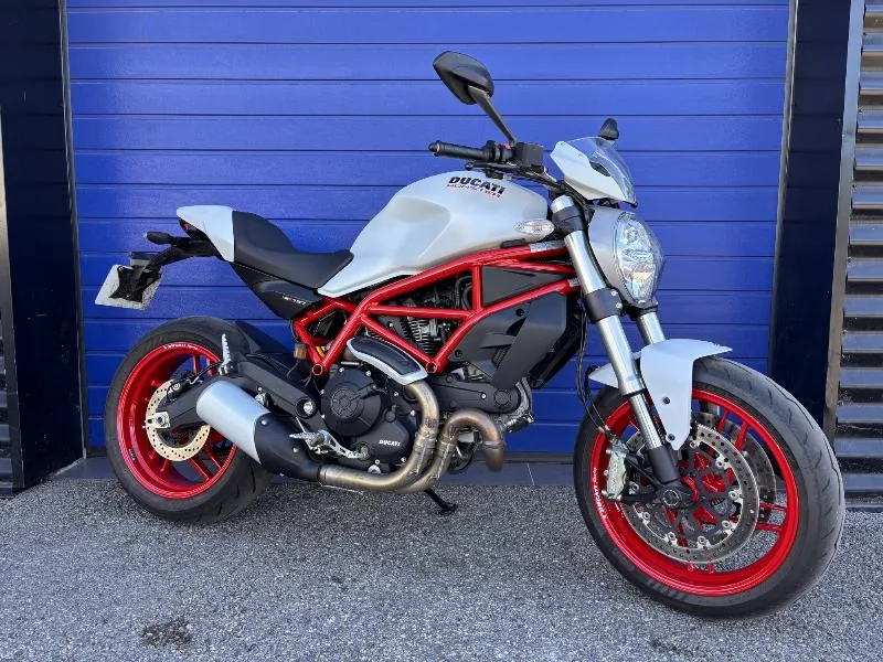 796 MONSTER