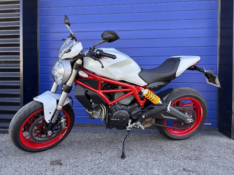 796 MONSTER