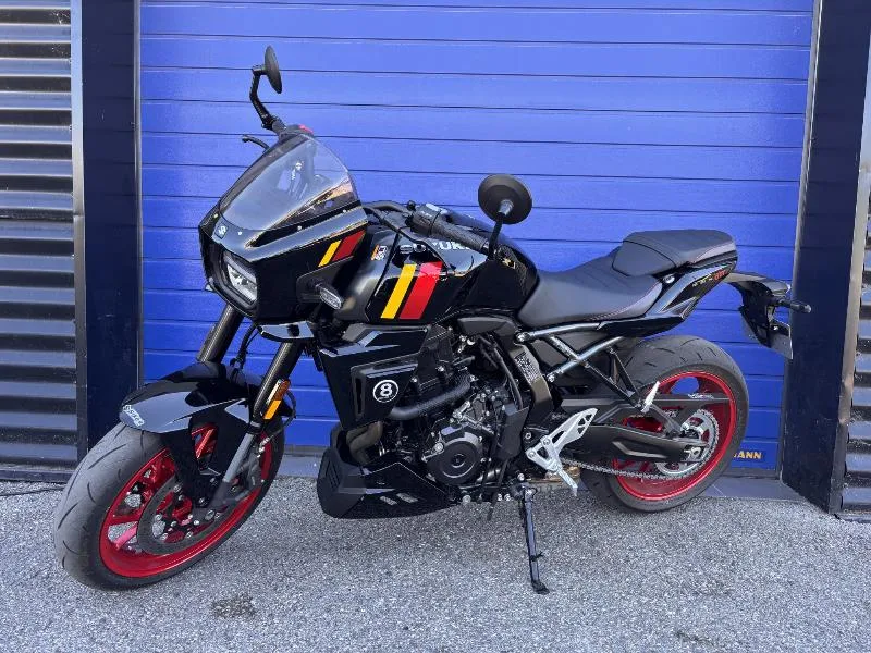 GSX8 TT