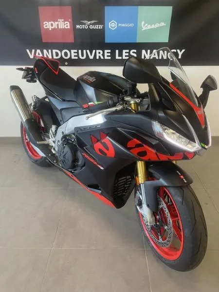 RSV4 1100 RR 2025