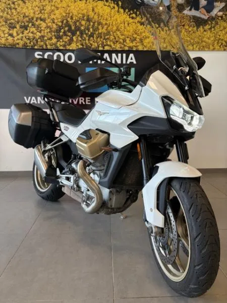V100  MANDELLO