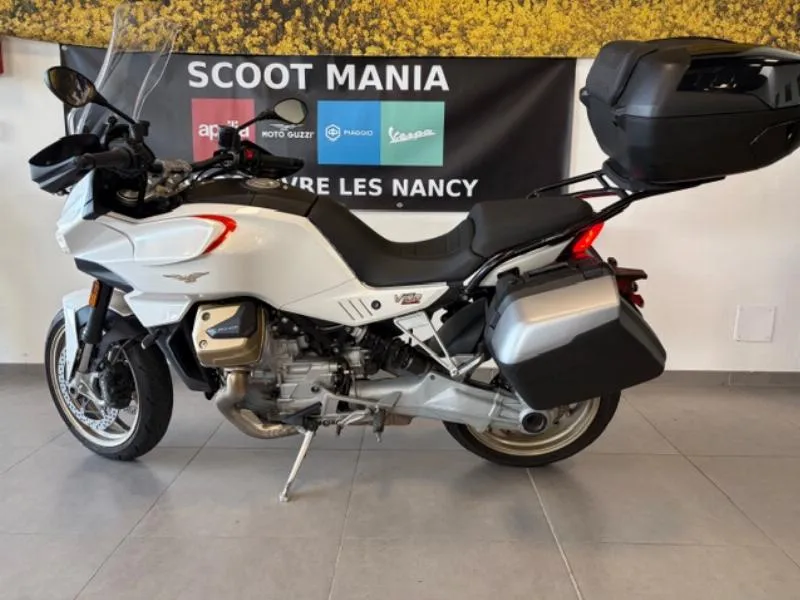 V100  MANDELLO