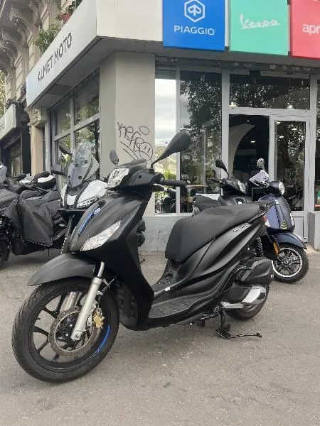 MEDLEY 125 S