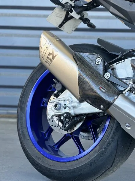 R1M
