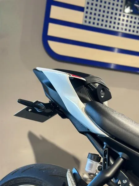YZFR7 WORLD GP 60TH ANNIVERSARY