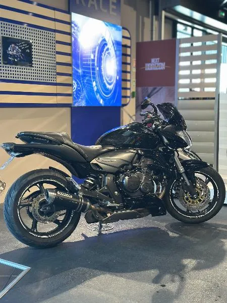 CB 600 F HORNET